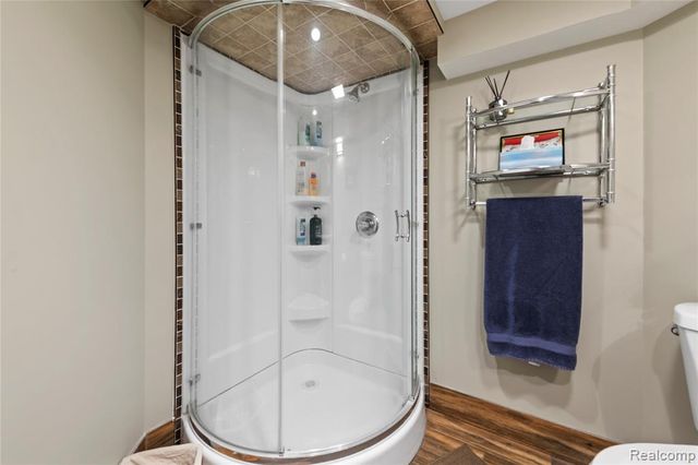 22303 Knollwood Drive, Flat Rock, MI 48134