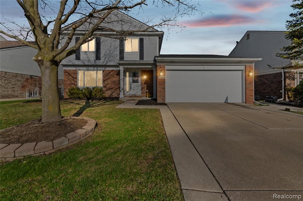 22303 Knollwood Drive, Flat Rock, MI 48134