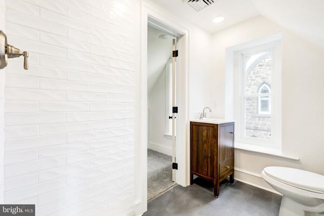 408 HIGHLAND AVE, Ambler, PA 19002