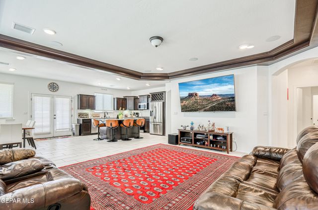 1811 RITZY LOU Place, El Paso, TX 79928