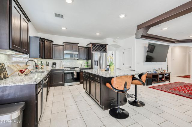 1811 RITZY LOU Place, El Paso, TX 79928