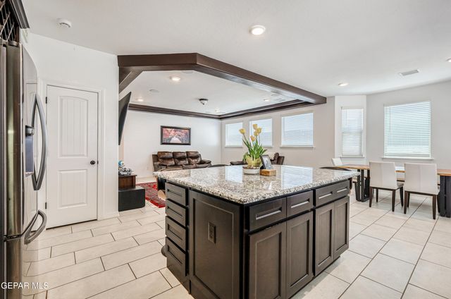 1811 RITZY LOU Place, El Paso, TX 79928