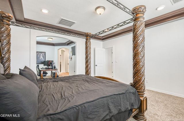 1811 RITZY LOU Place, El Paso, TX 79928