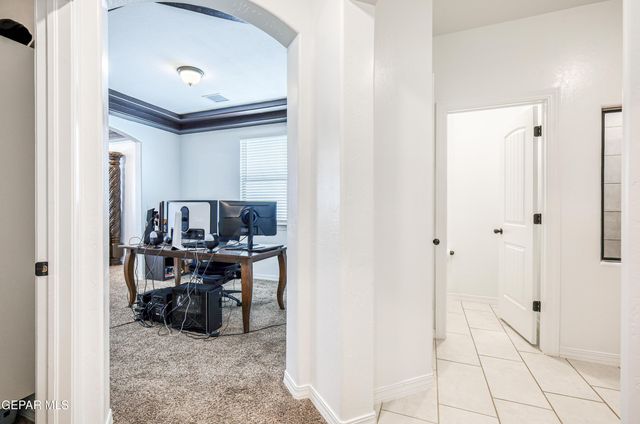 1811 RITZY LOU Place, El Paso, TX 79928