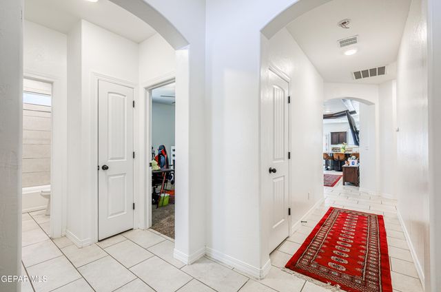 1811 RITZY LOU Place, El Paso, TX 79928