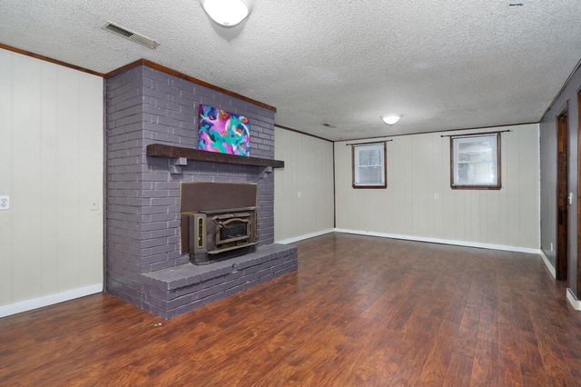 2516 W Blackburn Drive, Springfield, MO 65807