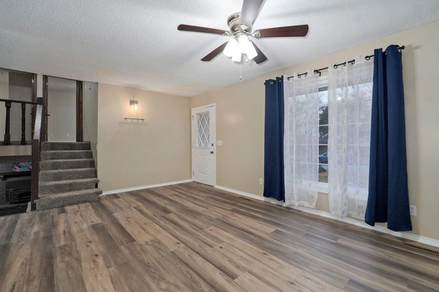 2516 W Blackburn Drive, Springfield, MO 65807