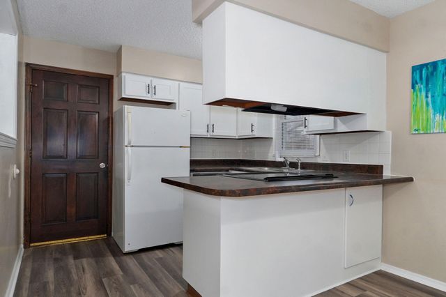 2516 W Blackburn Drive, Springfield, MO 65807