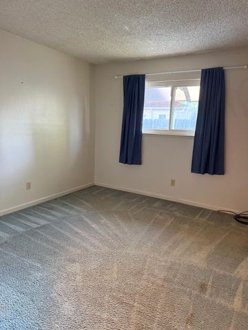 885 Del Monte Ct, Manteca, CA 95336