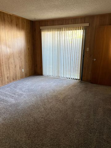 885 Del Monte Ct, Manteca, CA 95336