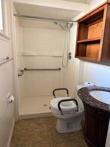 885 Del Monte Ct, Manteca, CA 95336