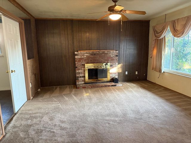 885 Del Monte Ct, Manteca, CA 95336