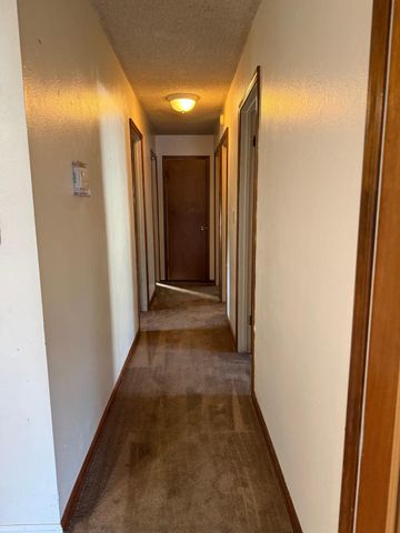 885 Del Monte Ct, Manteca, CA 95336