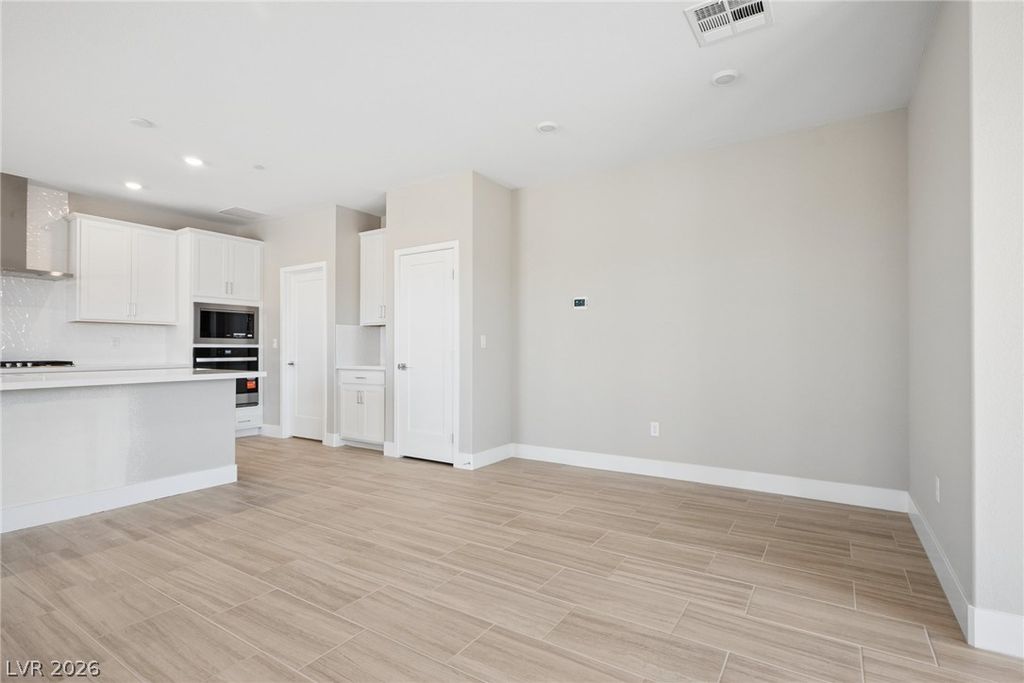 9725 Sangria Sunrise Avenue, Las Vegas, NV 89143 — photo 5