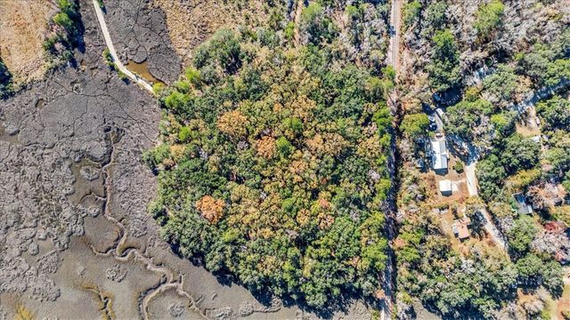 580 Old Gress Island Road, Midway, GA 31320