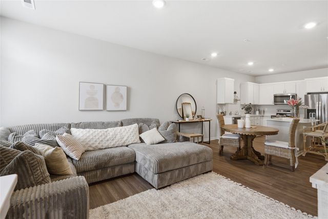 9567 Capstone Court, West Des Moines, IA 50266