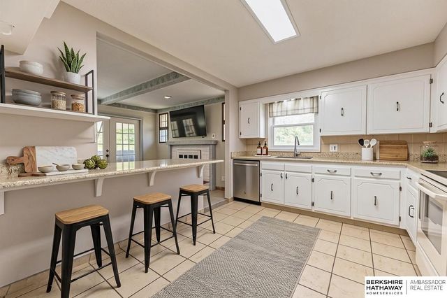 4973 S 147th Street, Omaha, NE 68137