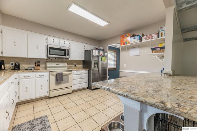 4973 S 147th Street, Omaha, NE 68137