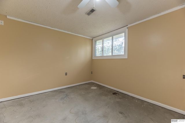 4973 S 147th Street, Omaha, NE 68137