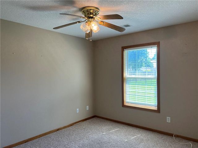 610 S Connor Street, Odessa, MO 64076