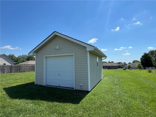 610 S Connor Street, Odessa, MO 64076