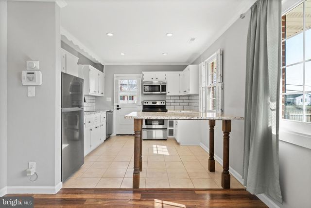 501 HANSON AVE, Fredericksburg, VA 22401