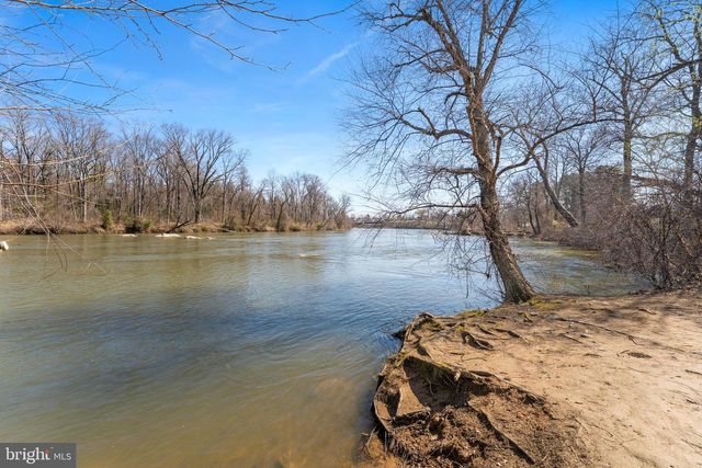 501 HANSON AVE, Fredericksburg, VA 22401