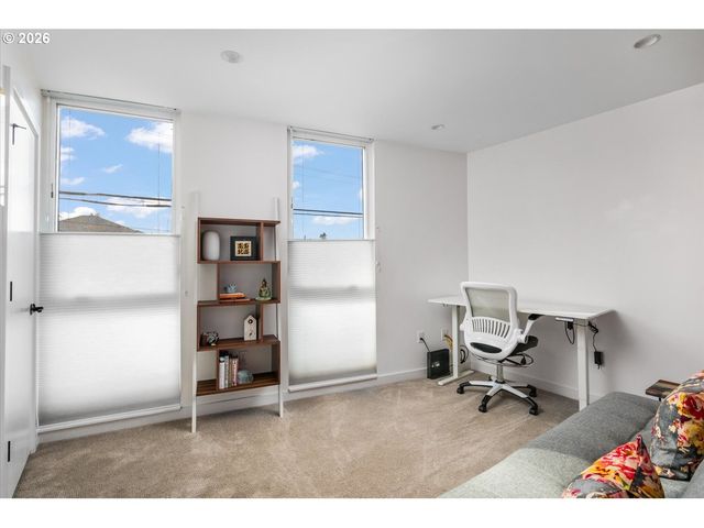 7168 N VANCOUVER Ave, Portland, OR 97217