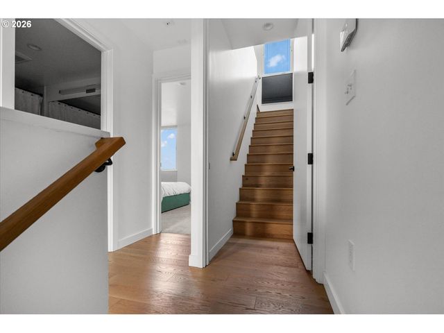 7168 N VANCOUVER Ave, Portland, OR 97217