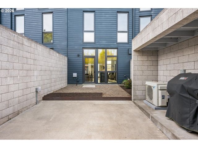 7168 N VANCOUVER Ave, Portland, OR 97217