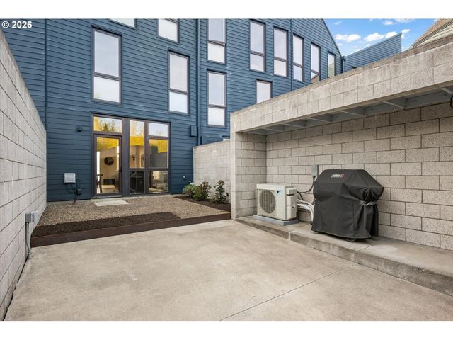 7168 N VANCOUVER Ave, Portland, OR 97217