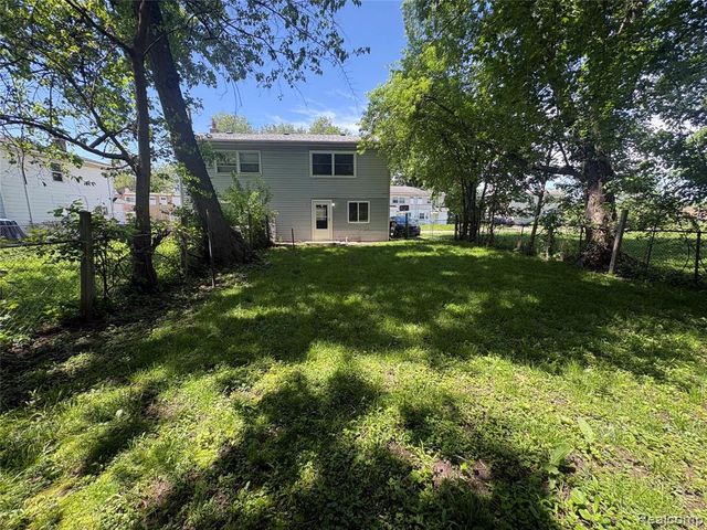 33514 Berville, Westland, MI 48186