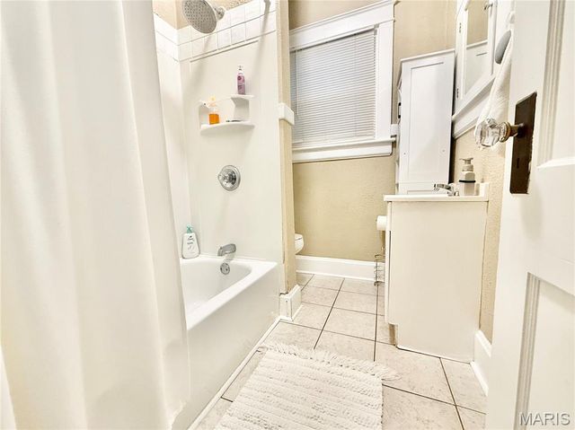 2320 Sanford Avenue, Alton, IL 62002