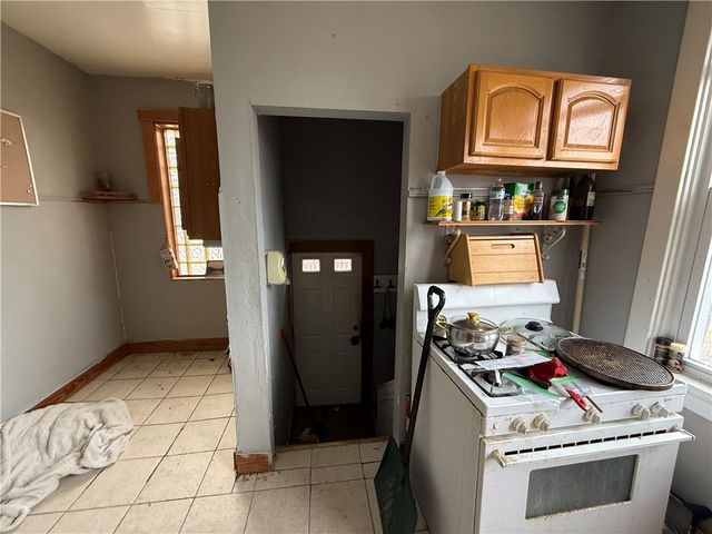 2804 E St, Mckeesport, PA 15133