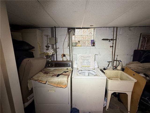 2804 E St, Mckeesport, PA 15133