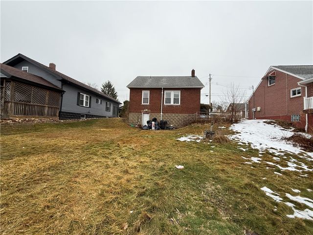 2804 E St, Mckeesport, PA 15133