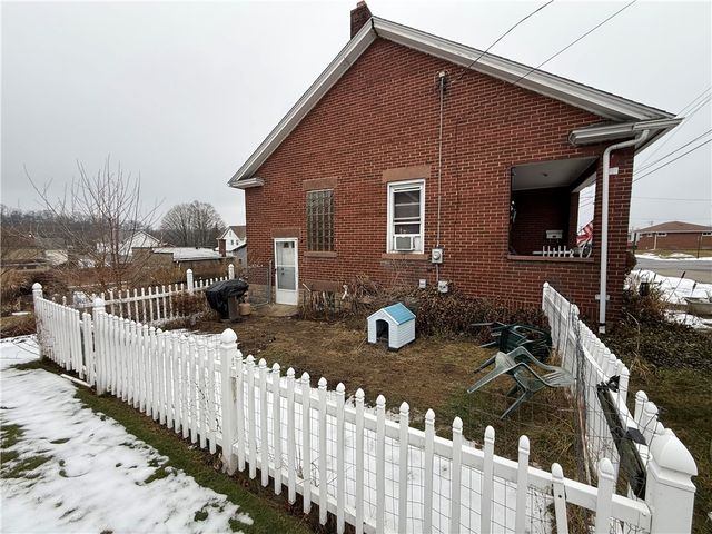 2804 E St, Mckeesport, PA 15133
