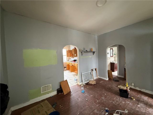 2804 E St, Mckeesport, PA 15133