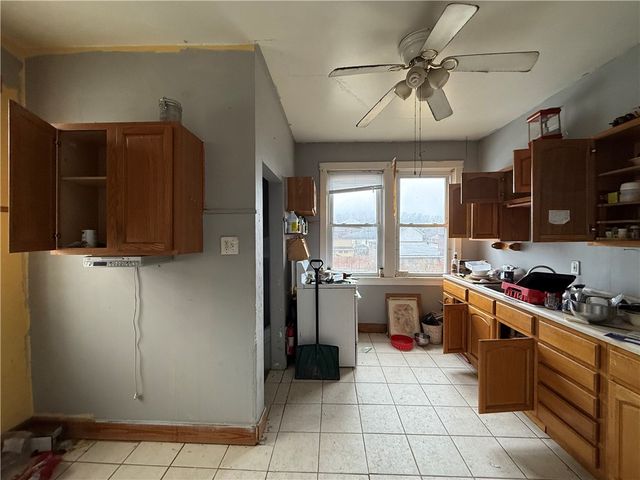 2804 E St, Mckeesport, PA 15133