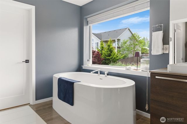 1228 28th Avenue Ct SW, Puyallup, WA 98373