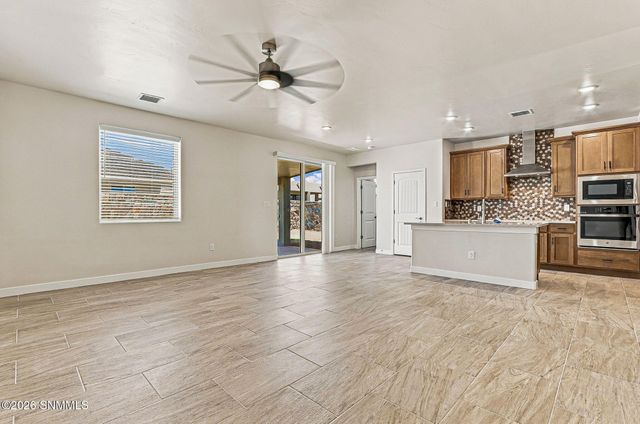 3543 King Fisher Street, Las Cruces, NM 88012