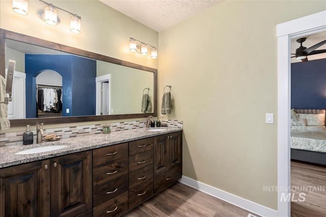 2996 E Onyx Ct, Nampa, ID 83686