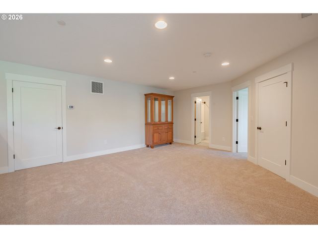 35127 Ne 92ND Ct, La Center, WA 98629