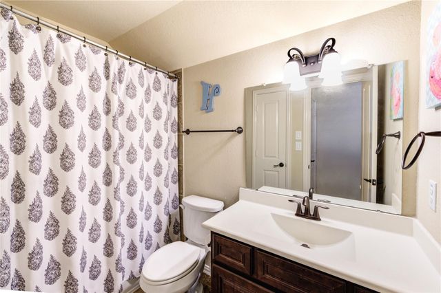 298 Clearwood Drive, League City, TX 77573