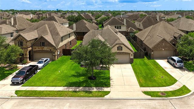 298 Clearwood Drive, League City, TX 77573