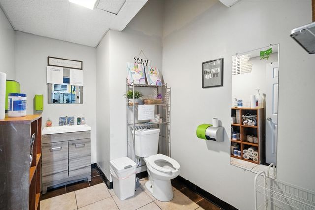 218-226 Saint James Blvd, Springfield, MA 01104