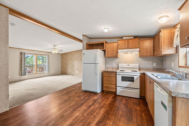 5 N Fuchsia Drive, Rochester, NH 03867