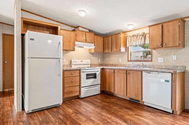 5 N Fuchsia Drive, Rochester, NH 03867