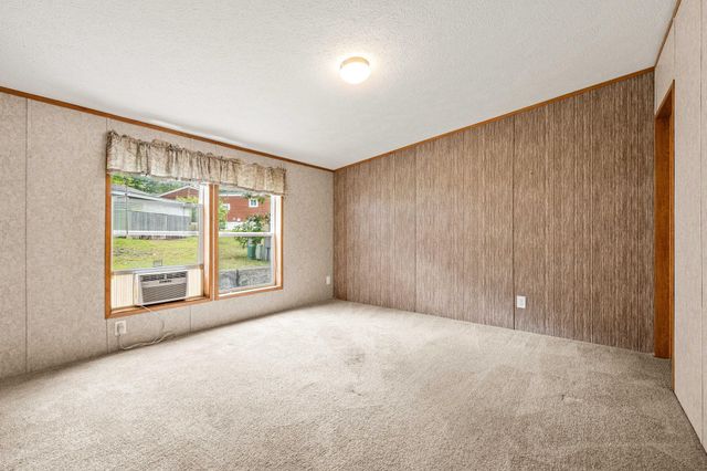 5 N Fuchsia Drive, Rochester, NH 03867