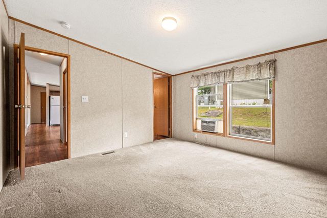 5 N Fuchsia Drive, Rochester, NH 03867